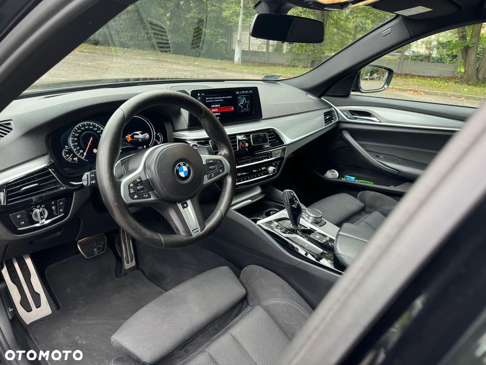 BMW Seria 5 520d M Sport - 5