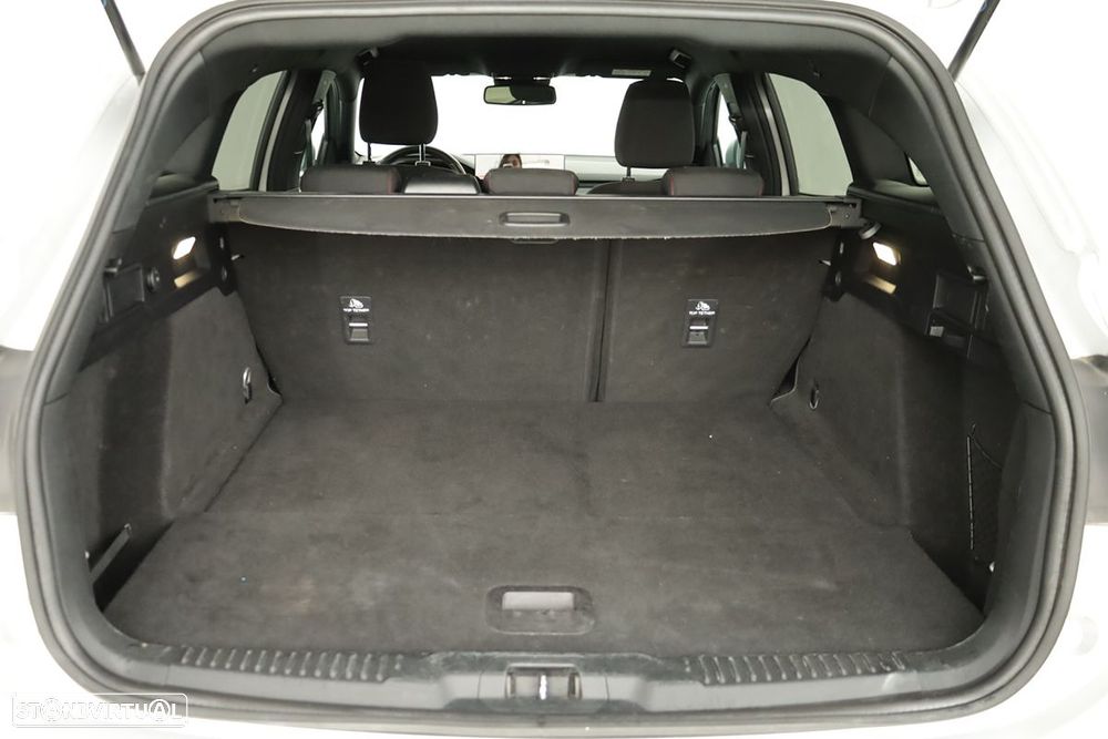 Ford Focus SW 1.0 EcoBoost MHEV ST-Line Aut. - 23