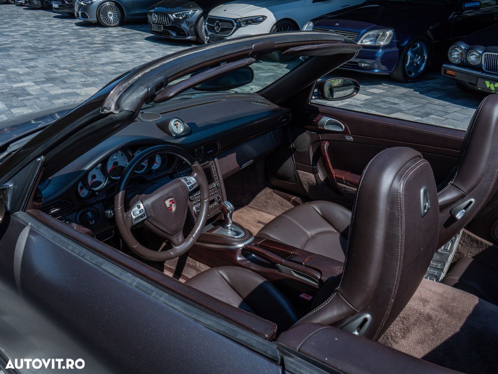 Porsche 911 - 23