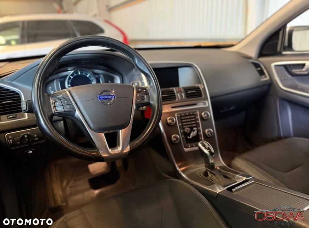 Volvo XC 60 D4 Geartronic Momentum - 14