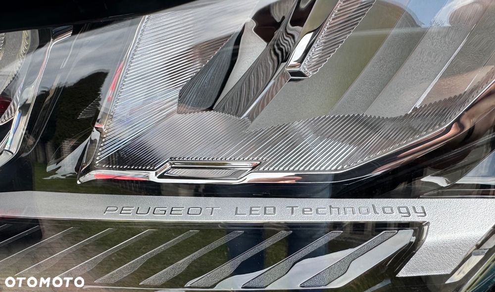 Peugeot 308 PureTech 130 GPF EAT8 Stop & Start Allure Pack - 29