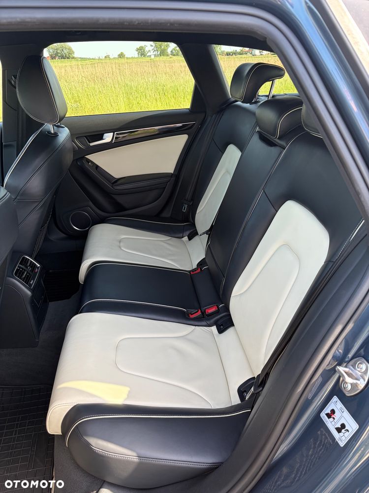 Audi A4 Avant 2.0 TDI DPF clean diesel quattro S line Sportpaket - 16
