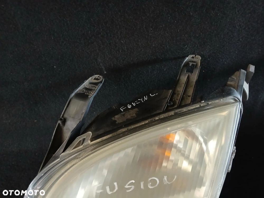 Ford Fusion lampa przednia lewa - 2