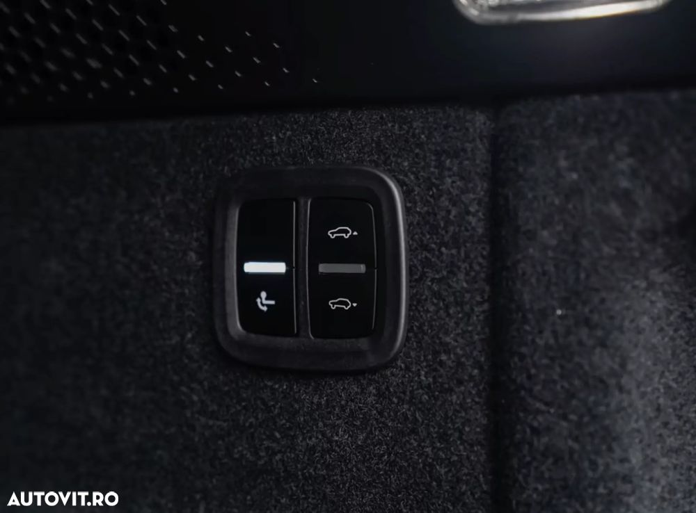 Porsche Macan 100 kWh - 12
