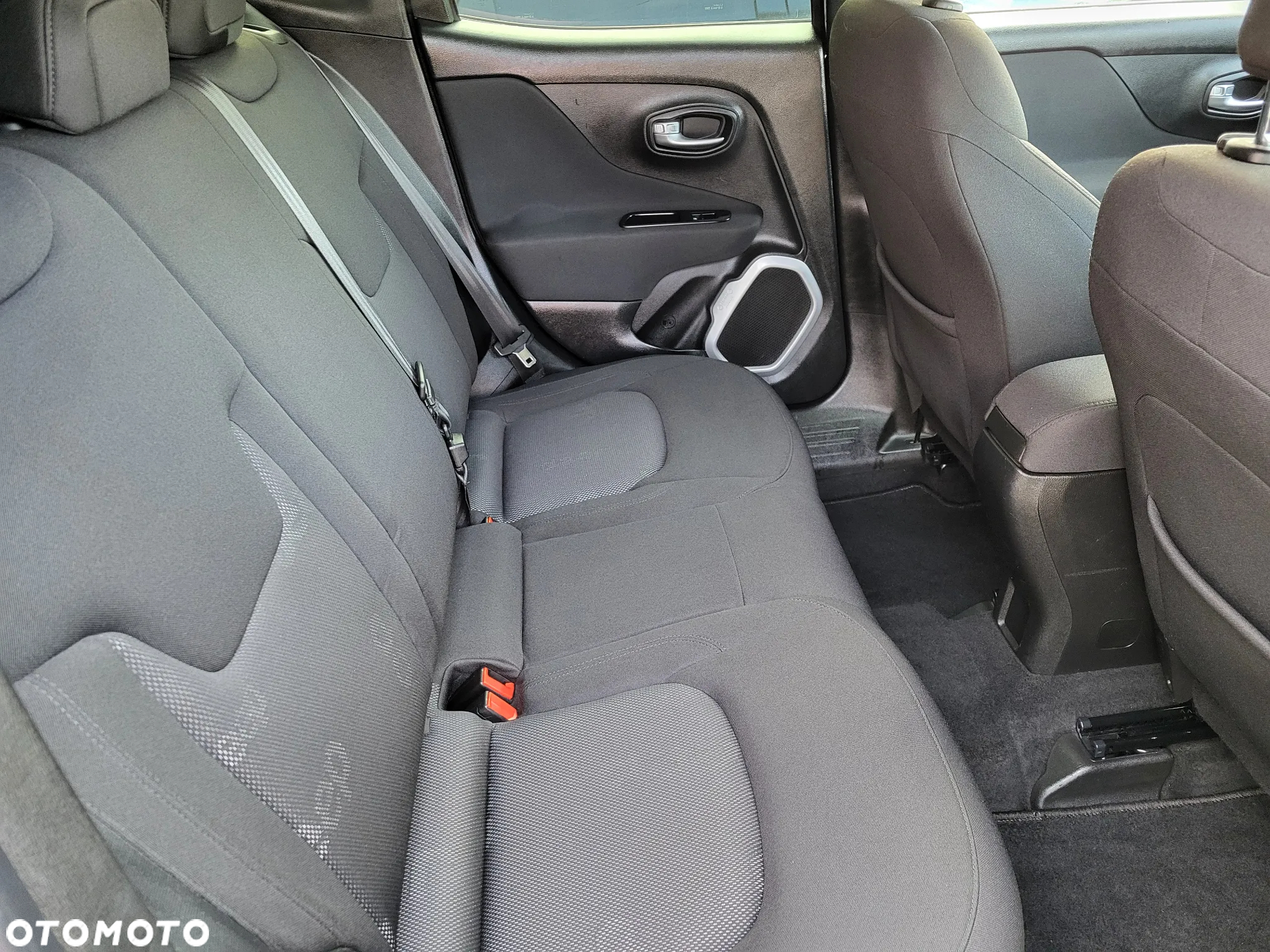Jeep Renegade - 24