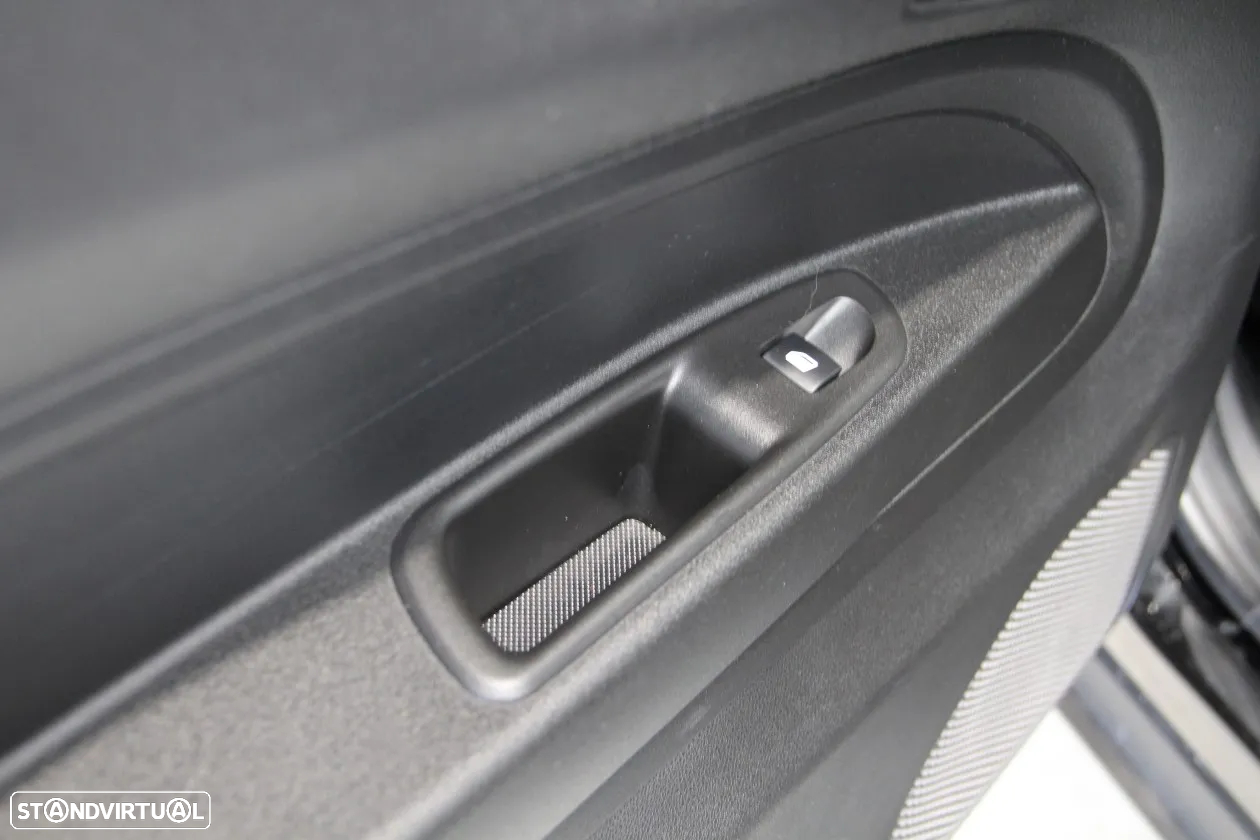 Jeep Avenger 1.2 GSE T3 Altitude - 35