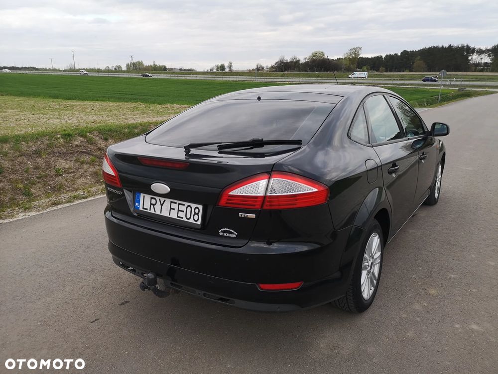 Ford Mondeo 1.8 TDCi Titanium - 24