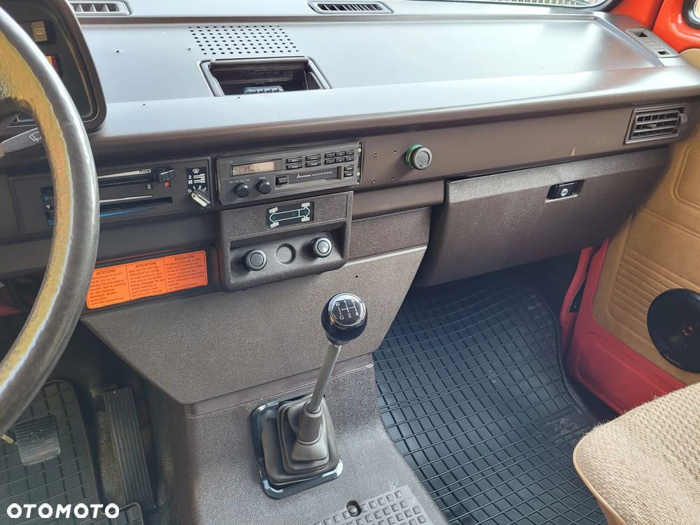 Volkswagen Transporter - 2