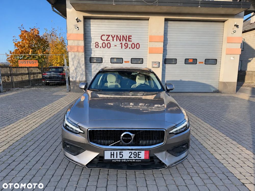 Volvo V60 2018 photo 2
