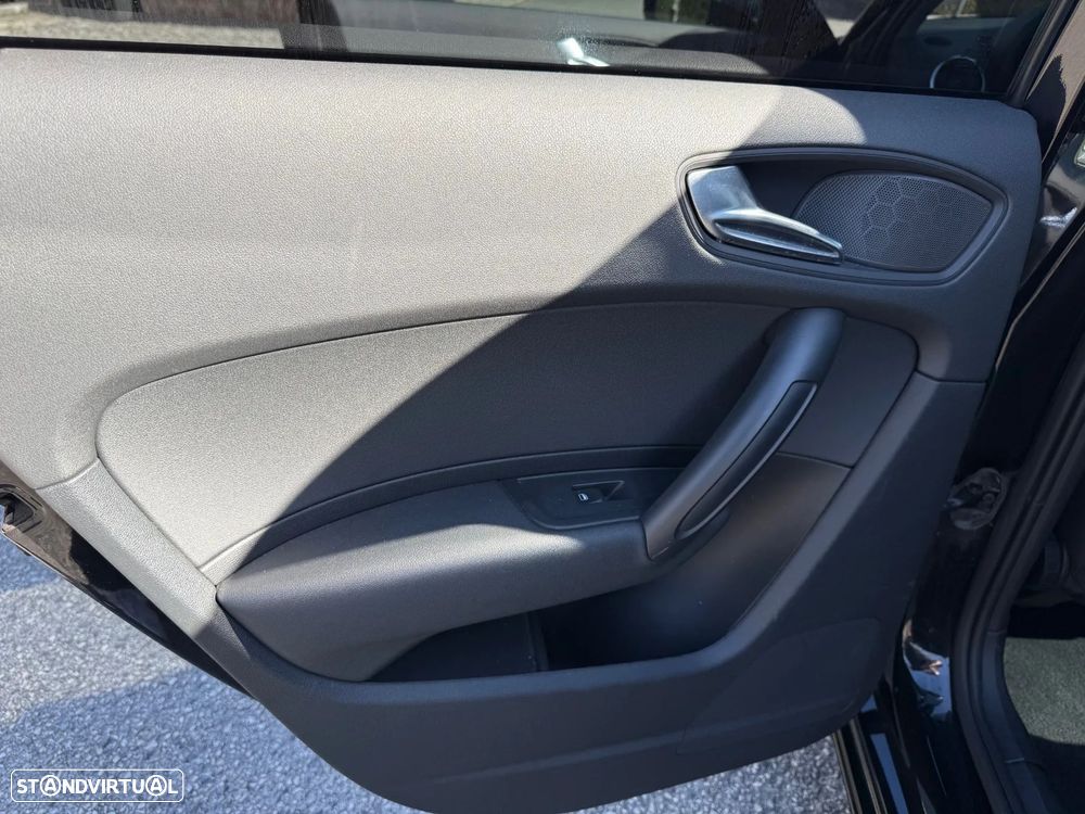 Audi A1 ver-1-6-tdi-sport - 15