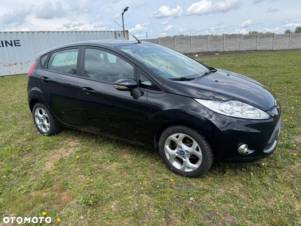 Ford Fiesta - 12