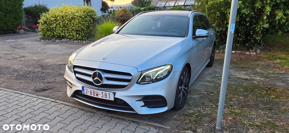 Mercedes-Benz Klasa E 220 d 4-Matic 9G-TRONIC - 3