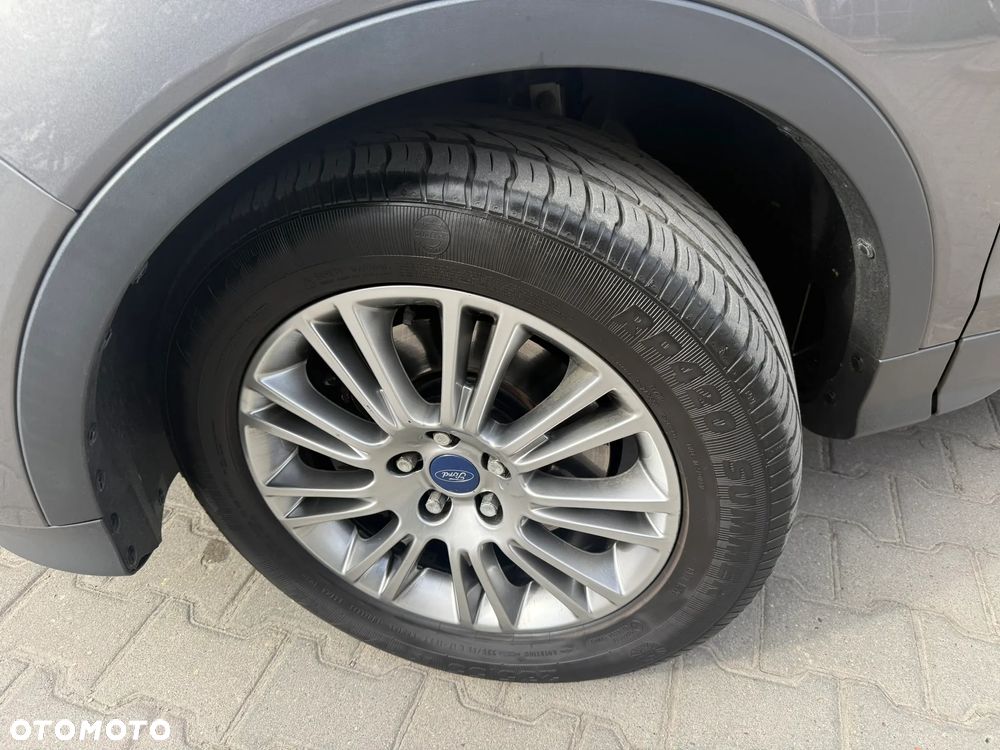 Ford Kuga 2.0 TDCi 4x4 Titanium - 37