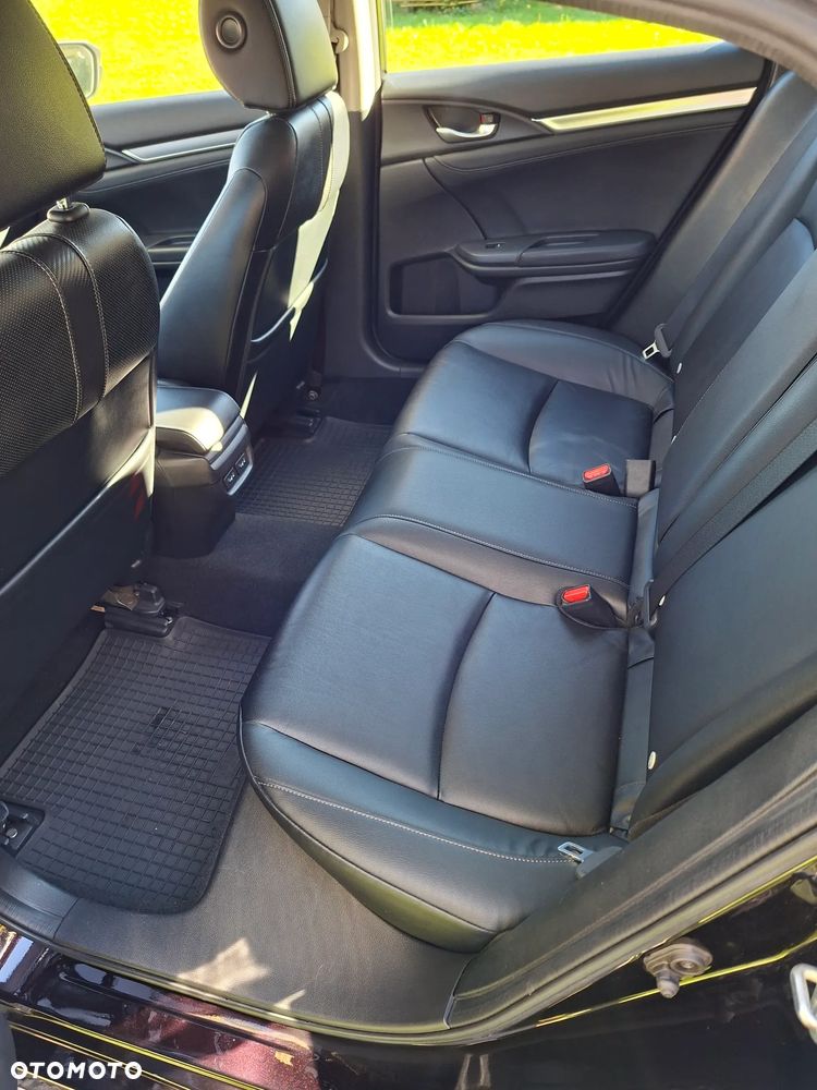 Honda Civic 1.5 T Executive - 33