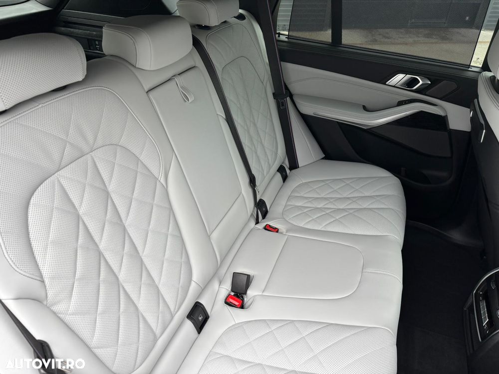 BMW X5 xDrive40d - 23