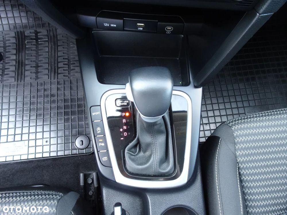 Kia XCeed 1.5 T-GDI M DCT - 33