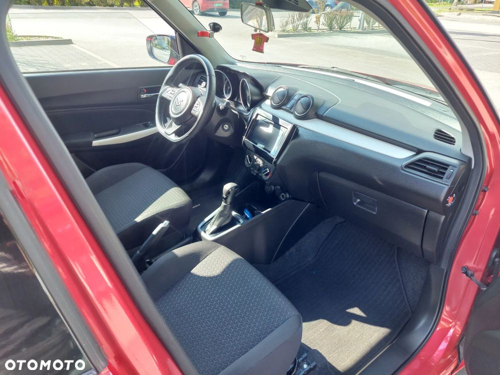 Suzuki Swift 1.2 Dualjet SHVS Premium Plus CVT - 20