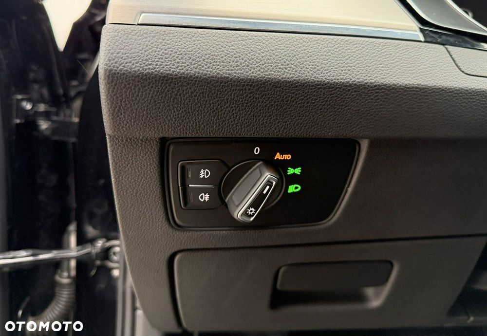 Volkswagen Passat - 34