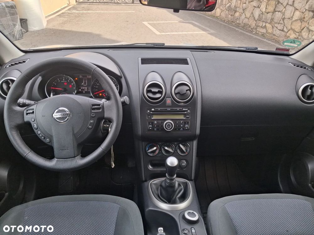 Nissan Qashqai - 12
