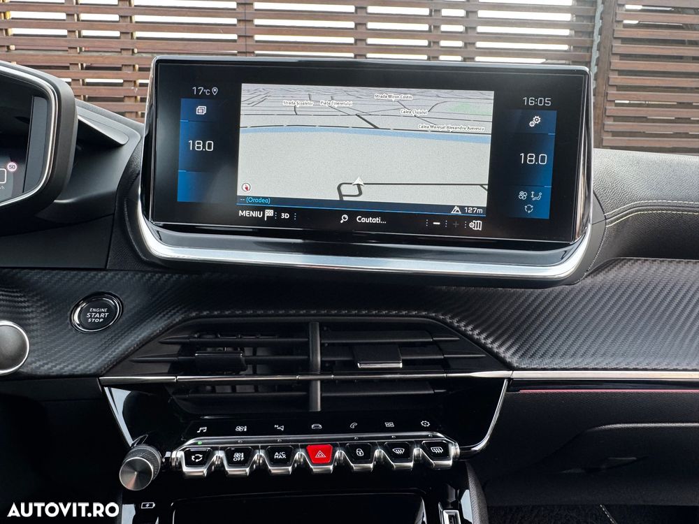 Peugeot 2008 PureTech 130 EAT8 GT - 27