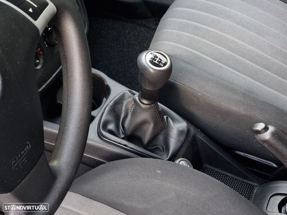 Fiat Punto 1.3 M-Jet Easy S&S - 11