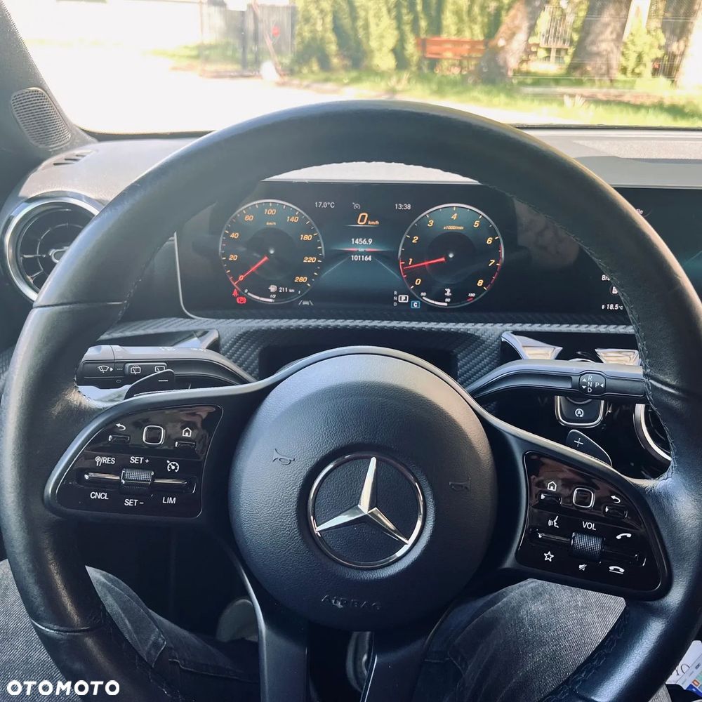 Mercedes-Benz CLA - 21