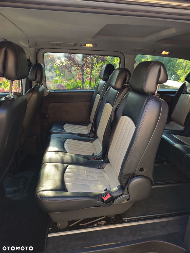 Mercedes-Benz Viano - 11