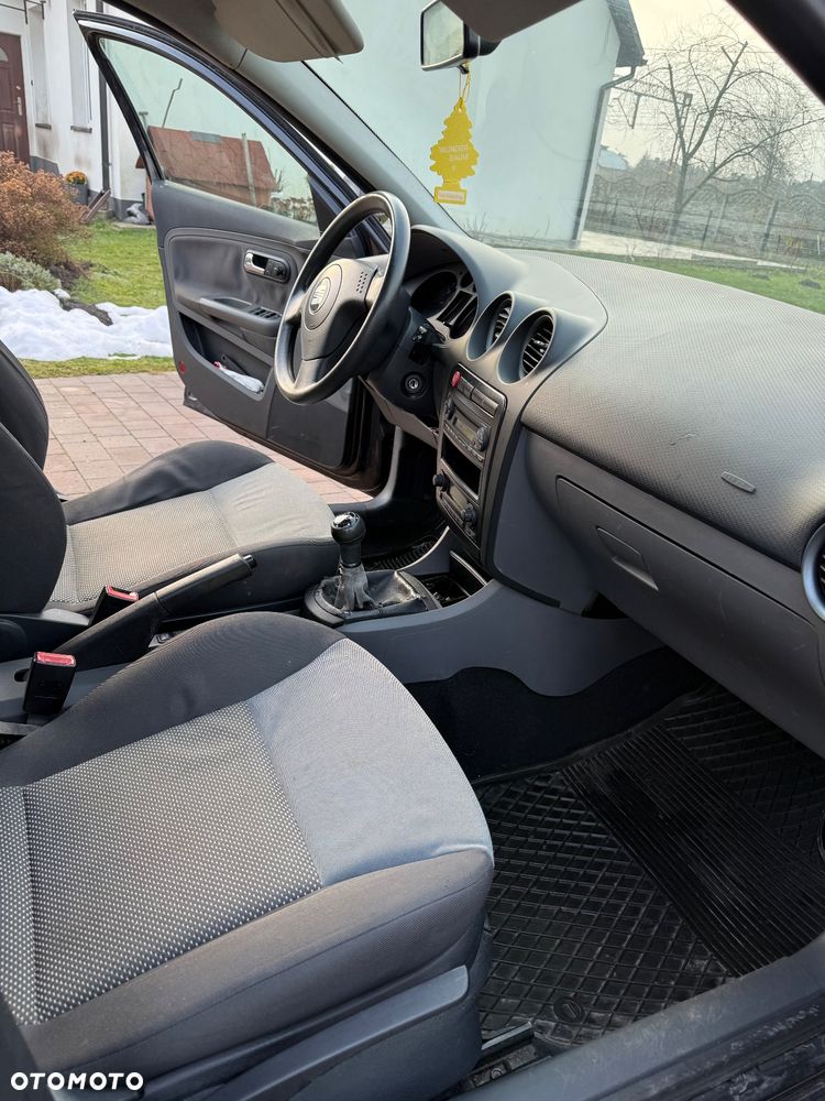 Seat Ibiza 1.4 16V Reference - 9