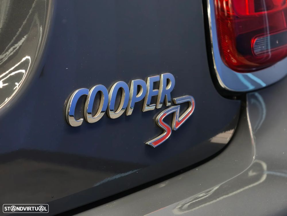 MINI 5 Portas Cooper SD Auto Desportiva - 28