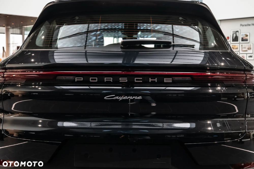 Porsche Cayenne E-Hybrid PHEV - 3