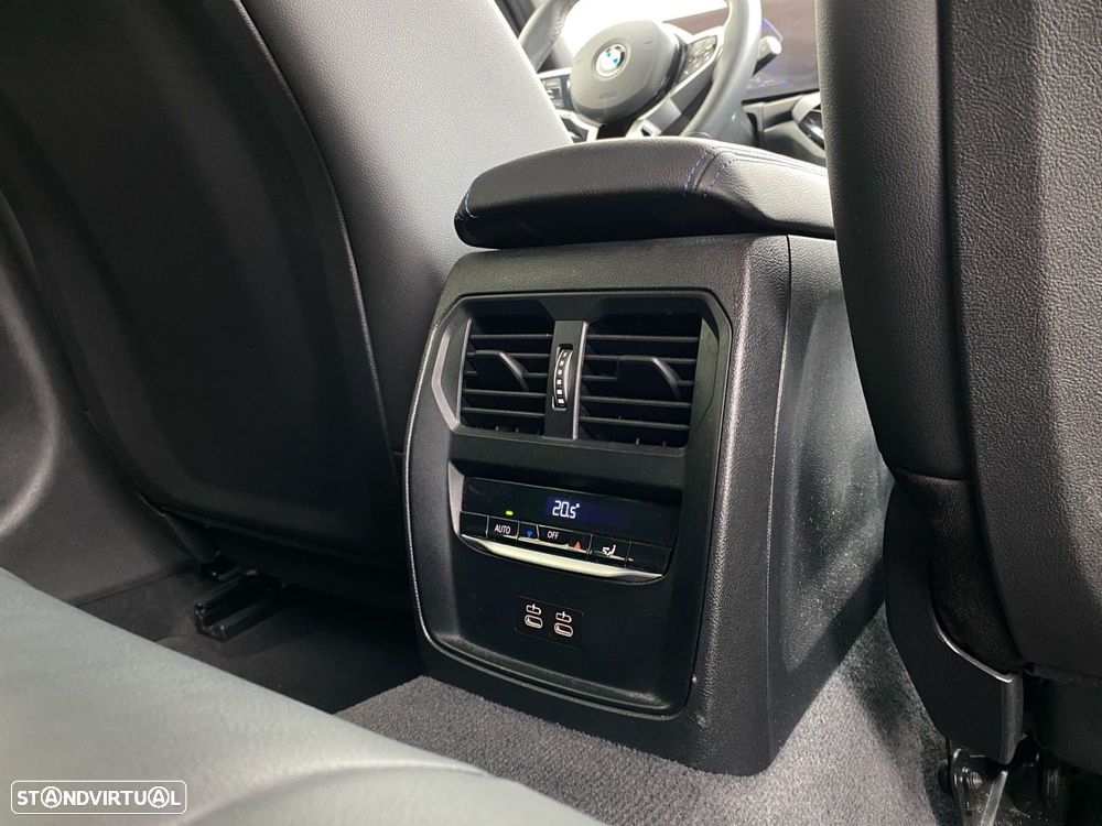 BMW 320 d Pack Desportivo M Auto - 18