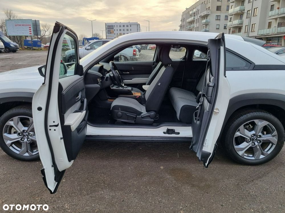 Mazda MX-30 - 17