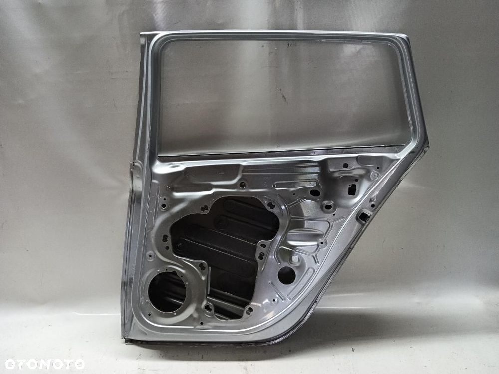 DRZWI TYŁ TYLNE PRAWE VW GOLF VIII KOMBI 5H9833312 - 9