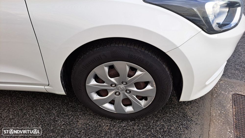 Hyundai i20 1.1 CRDi Access+Bluetooth - 13