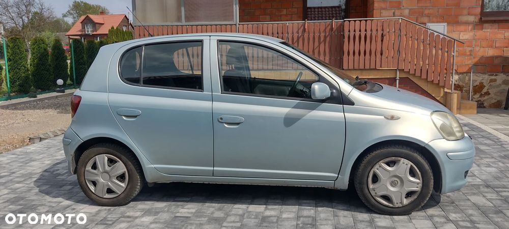 Toyota Yaris - 3