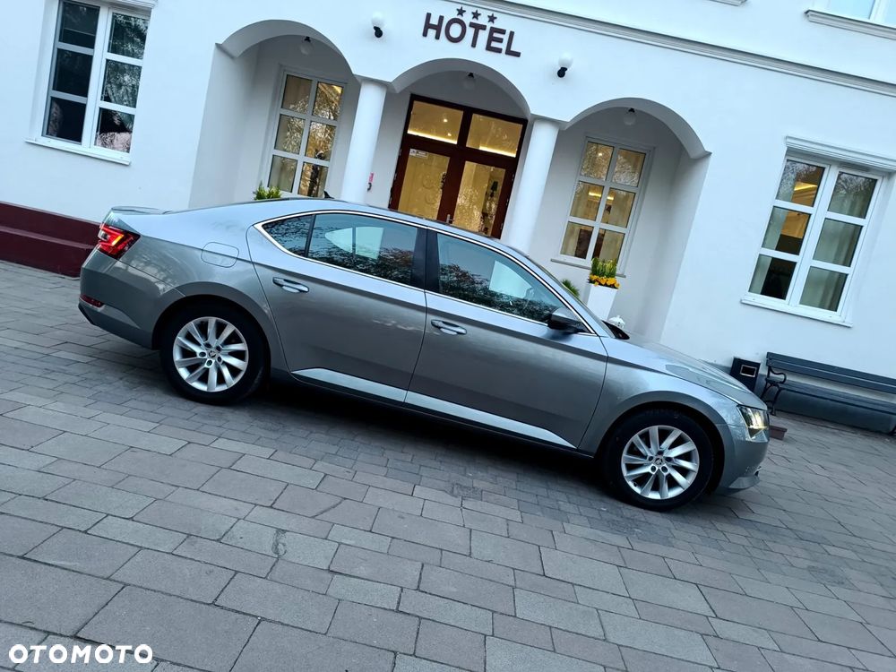 Skoda Superb 1.4 TSI ACT DSG Ambition - 16