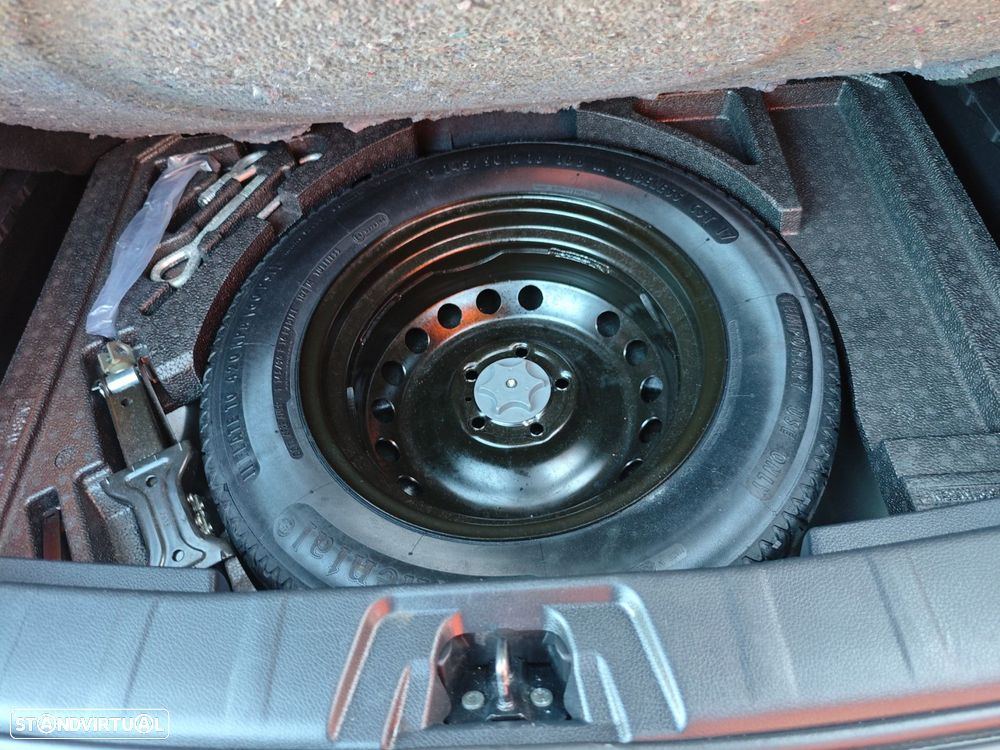 Nissan Qashqai 1.6 dCi N-Connecta 18 - 22