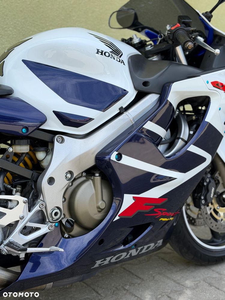 Honda CBR - 15