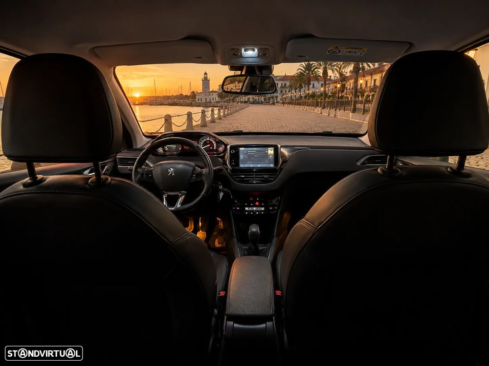 Peugeot 208 82 VTI Allure - 6