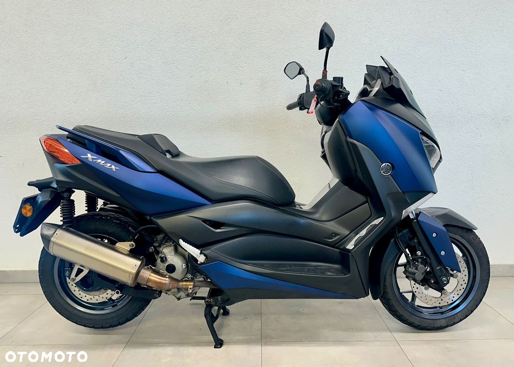 Yamaha X-max - 4