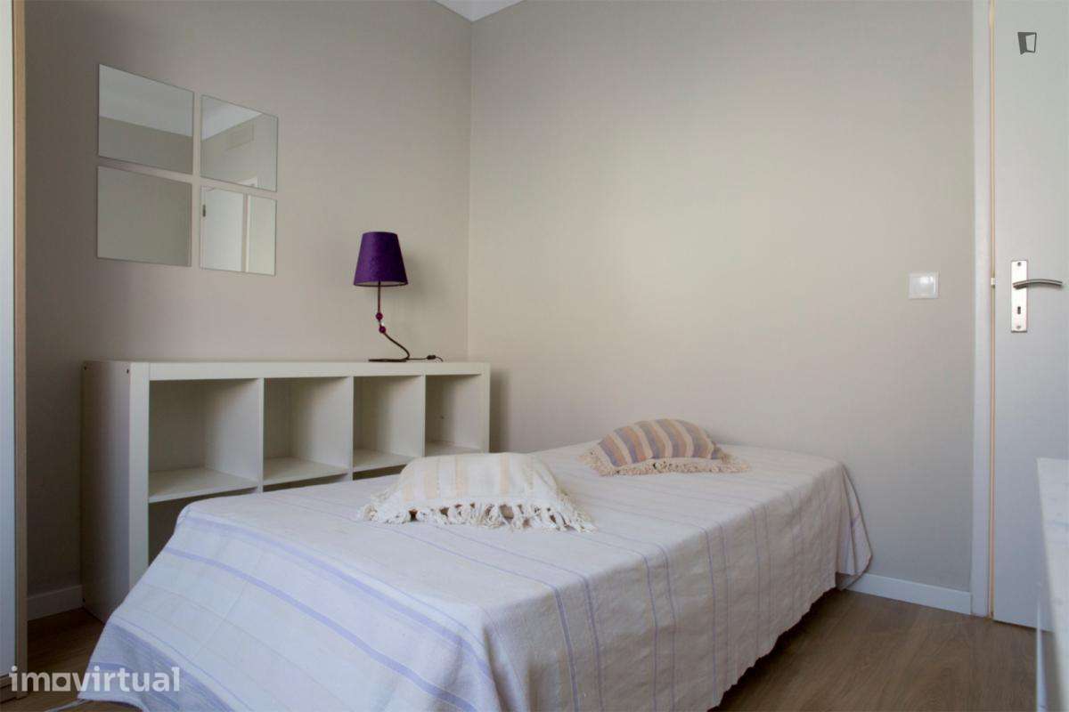 Quarto - localizado em Pontinha Lisbon - Grande imagem: 3/10