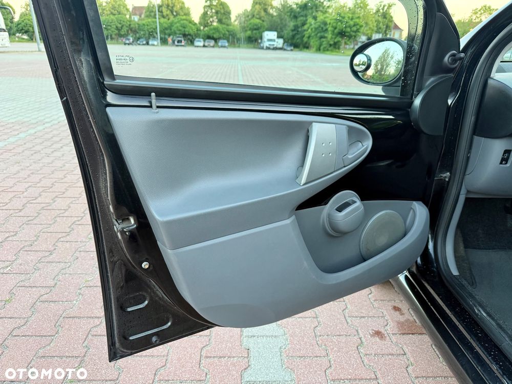 Toyota Aygo 1.0 VVT-i Luna MM A/C - 30