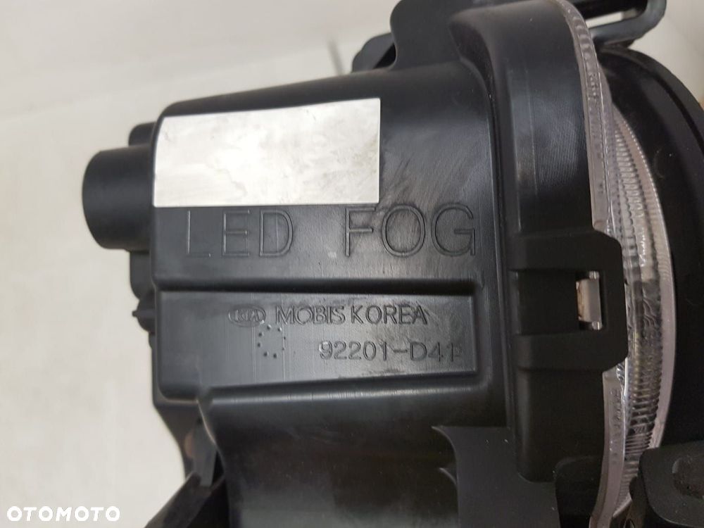 ORYGINALNY HALOGEN KIA OPTIMA IV 4 16-19 PRZECIWMGIELNY LEWY LEWA 92201D41 92201-D4100 - 8