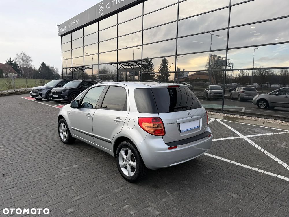 Suzuki SX4 1.6 GLX / Comfort - 3