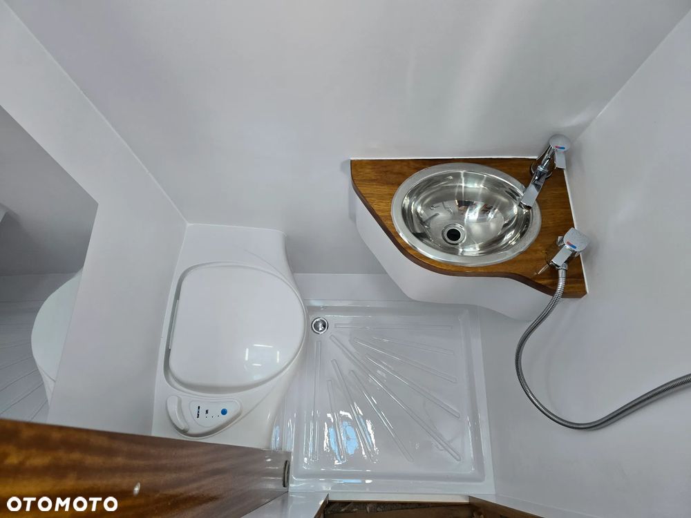 Mercedes-Benz Sprinter - 2