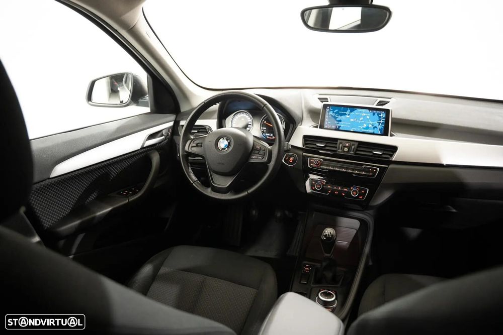 BMW X1 18 d sDrive Advantage - 10
