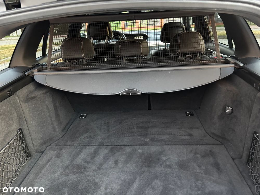 Mercedes-Benz Klasa C 200 CDI DPF Automatik BlueEFFICIENCY Special Edition - 9