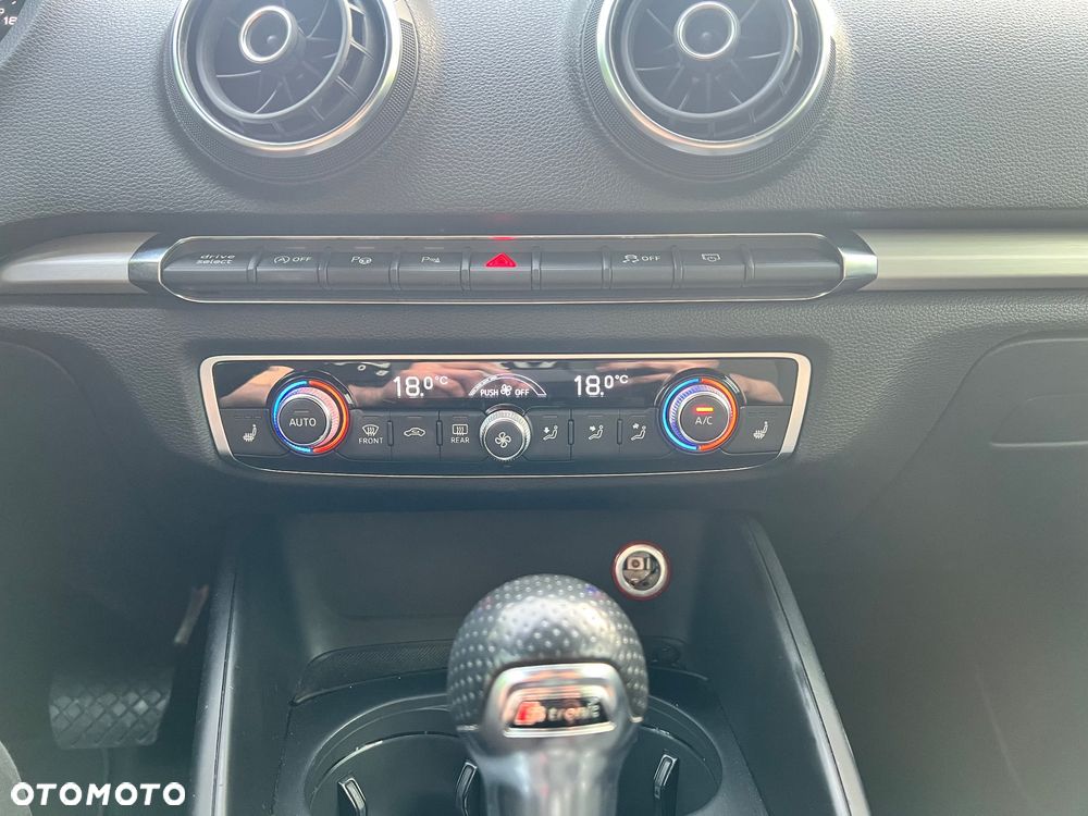 Audi A3 Sportback 2.0 TDI S tronic S line Sportpaket - 9