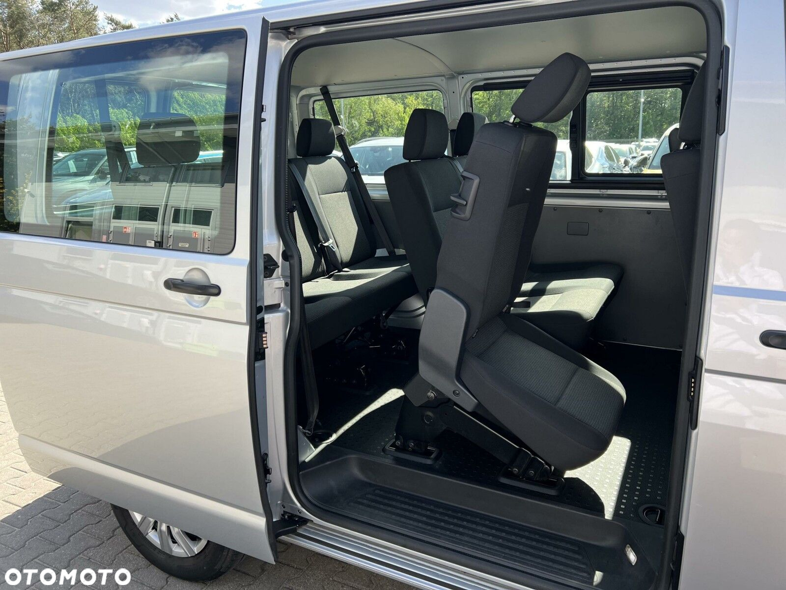 Volkswagen Transporter - 11