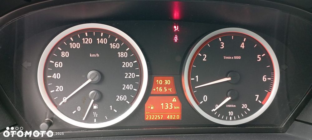 BMW Seria 5 520i - 13